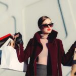 Shoppers conversion rate analytics for retail stores using people counting