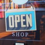Store people movement tracking and foot traffic analysis